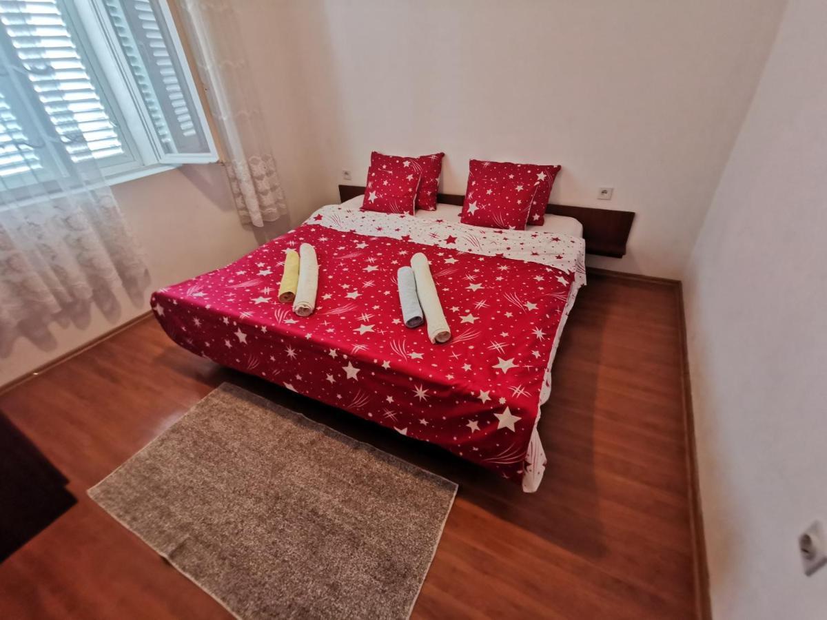 Appartamento Apartman Juraga Murter Esterno foto